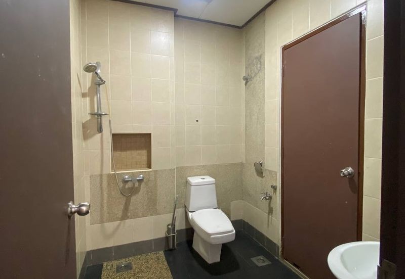 Refurbished  Superlink Lagenda Bukit Jelutong 