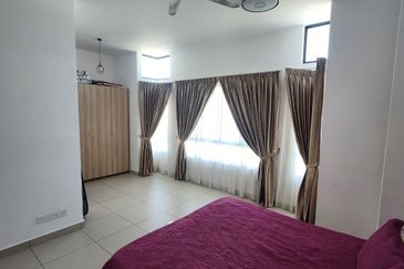 Dedaun, Bandar Cassia