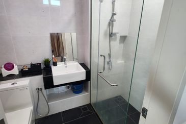 Dedaun, Bandar Cassia