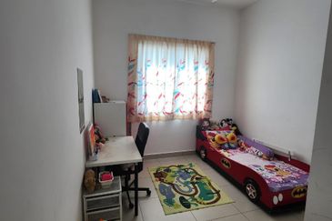 Dedaun, Bandar Cassia