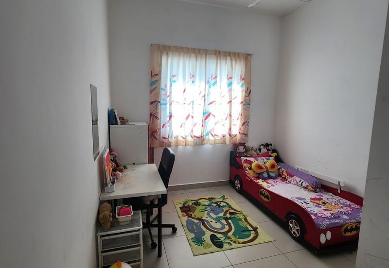 Dedaun, Bandar Cassia