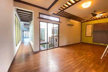 Refurbished  Superlink Lagenda Bukit Jelutong 