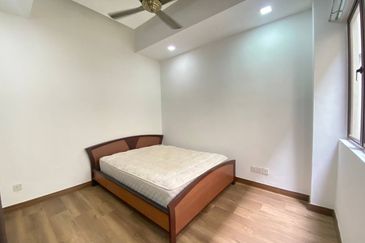 Refurbished  Superlink Lagenda Bukit Jelutong 