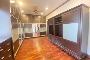 Refurbished  Superlink Lagenda Bukit Jelutong 