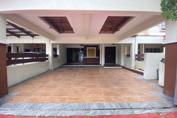 Refurbished  Superlink Lagenda Bukit Jelutong 