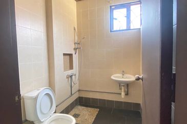 Refurbished  Superlink Lagenda Bukit Jelutong 