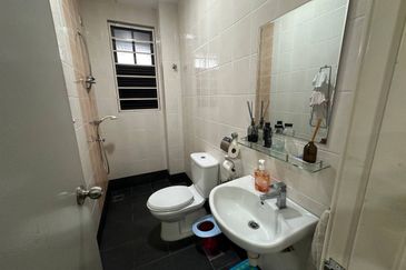 2-Storey Terrace House Bukit Jelutong