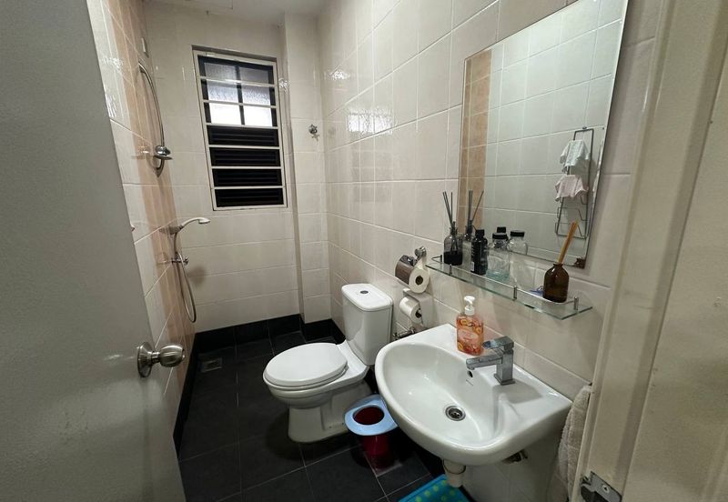 2-Storey Terrace House Bukit Jelutong