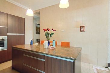 Fully Furnished 2-Storey Bungalow Bukit Jelutong Shah Alam