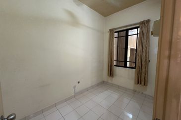 Bukit Jelutong 2 Storey Greenlane