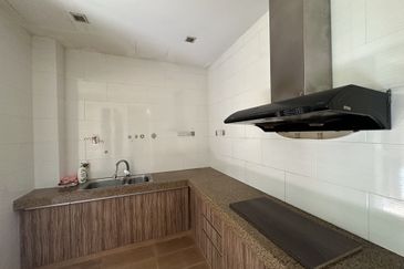 Bukit Jelutong 2 Storey Greenlane