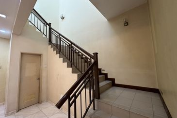 Bukit Jelutong 2 Storey Greenlane
