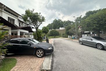 Bukit Jelutong 2 Storey Greenlane