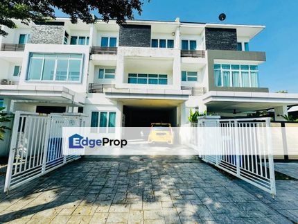 3 Storey Superlink House at Lagenda Waterfront For Sale, Selangor, Bukit Jelutong