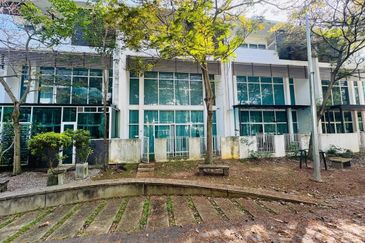 Lagenda Waterfront Homes