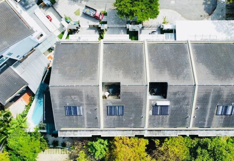 Lagenda Waterfront Homes