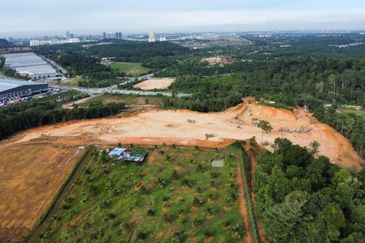  Land with Residential Zoning at Jalan Bukit Cerakah For Sale