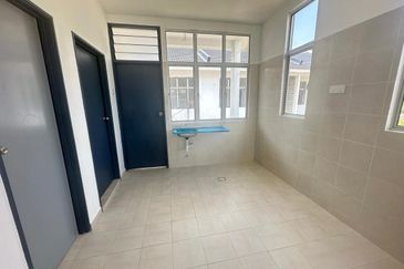 Pulau Indah ( Pulau Lumut )