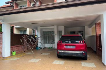 For Sale :Double Storey renovated terrace Jalan Serambi U8 Bukit Jelutong Shah Alam