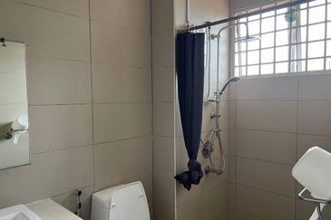 For Sale :Double Storey renovated terrace Jalan Serambi U8 Bukit Jelutong Shah Alam