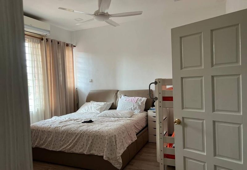 For Sale :Double Storey renovated terrace Jalan Serambi U8 Bukit Jelutong Shah Alam