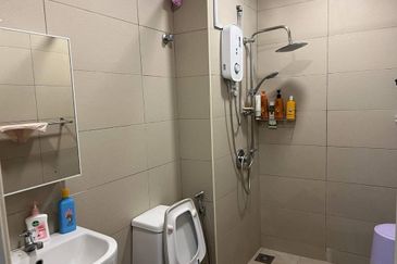 For Sale :Double Storey renovated terrace Jalan Serambi U8 Bukit Jelutong Shah Alam