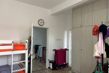 For Sale :Double Storey renovated terrace Jalan Serambi U8 Bukit Jelutong Shah Alam