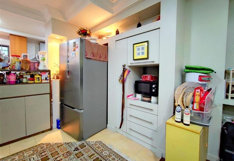 Double Storey House in Bukit Jelutong Shah Alam For Sale