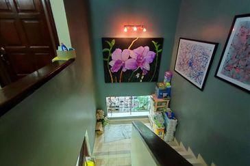 Double Storey House in Bukit Jelutong Shah Alam For Sale