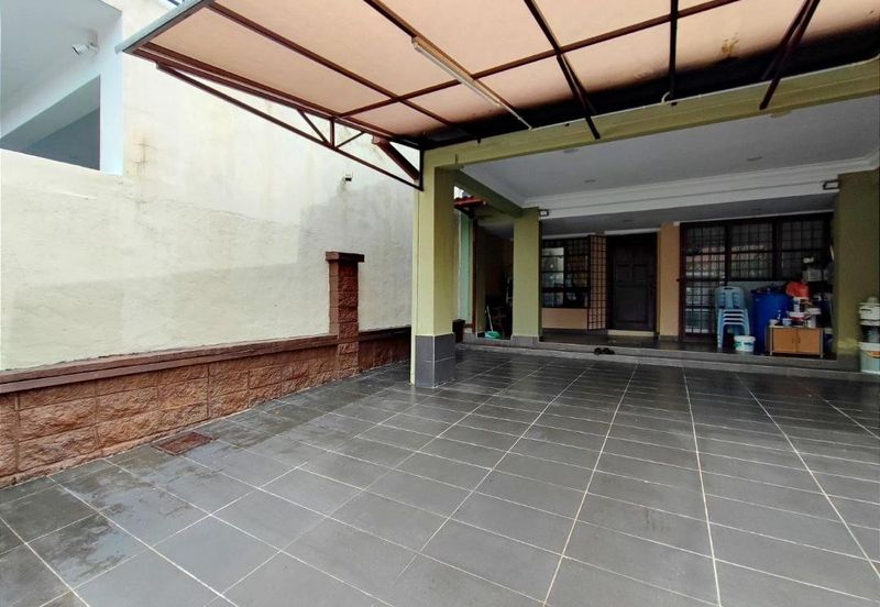 Double Storey House in Bukit Jelutong Shah Alam For Sale