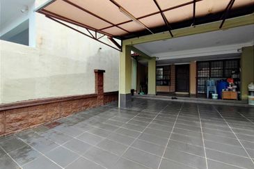 Double Storey House in Bukit Jelutong Shah Alam For Sale