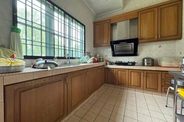 2-Storey Semi Detached  in Jalan Kubah Bukit Jelutong For Sale