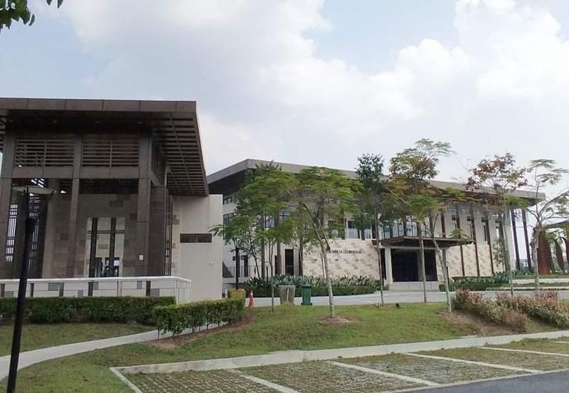 3 Storey EndLot Terrace The Mulia Residences Cyberjaya For Sale