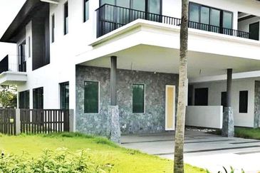 Charms of Nusantara, Setia Eco Glades