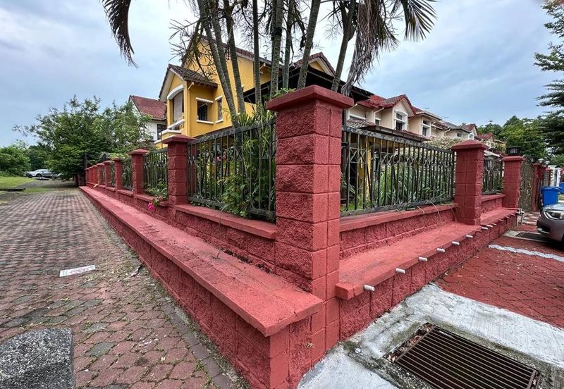 2 Storey Terrace House Corner Lot in Bukit Jelutong For Sale