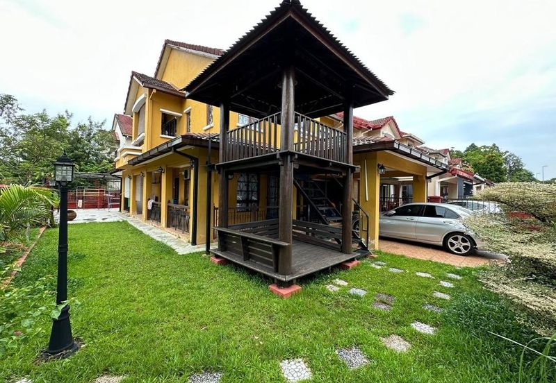 2 Storey Terrace House Corner Lot in Bukit Jelutong For Sale