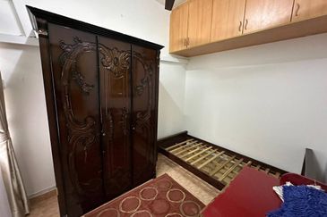 2 Storey Terrace House Corner Lot in Bukit Jelutong For Sale