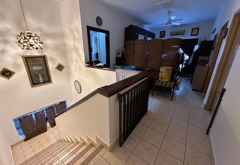 2 Storey Terrace House Corner Lot in Bukit Jelutong For Sale