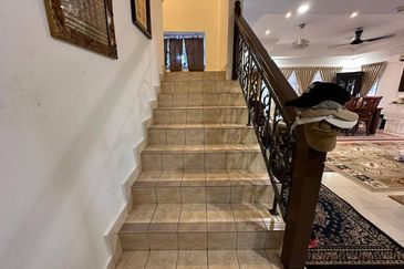 2 Storey Terrace House Corner Lot in Bukit Jelutong For Sale