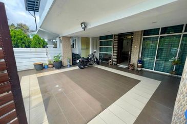 USJ Heights Cyprus 2.5 Storey Superlink House for Sale