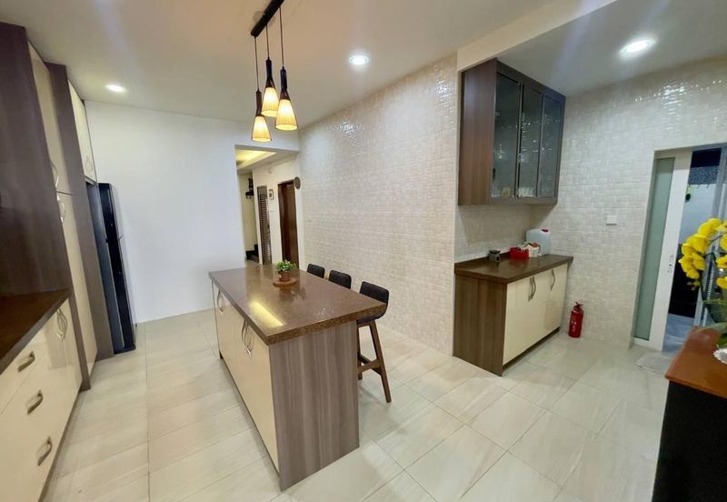 USJ Heights Cyprus 2.5 Storey Superlink House for Sale