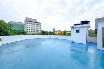 Bandar Tun Razak Business Centre