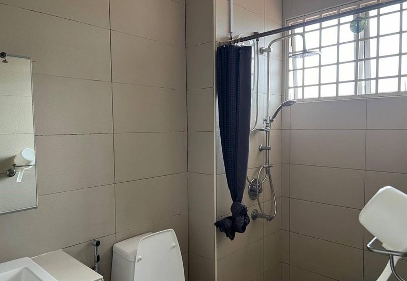 Jalan Serambi U8 Bukit Jelutong Double Storey Renovated Terrace House for Sale