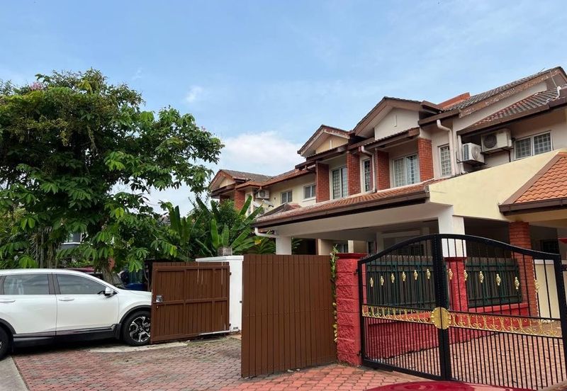 Jalan Serambi U8 Bukit Jelutong Double Storey Renovated Terrace House for Sale