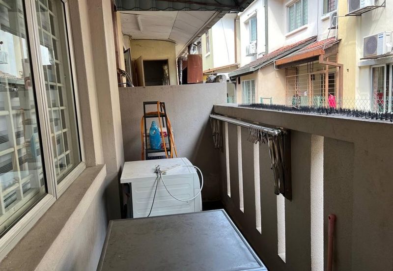 Jalan Serambi U8 Bukit Jelutong Double Storey Renovated Terrace House for Sale
