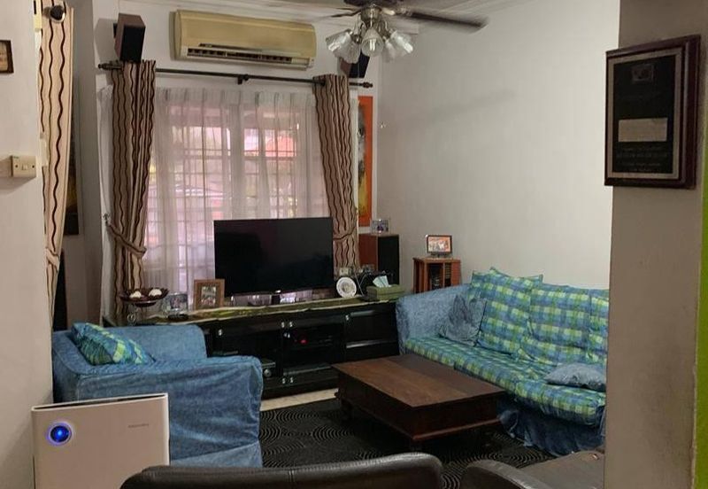 Jalan Serambi Bukit Jelutong Double Storey Terrace House for Sale