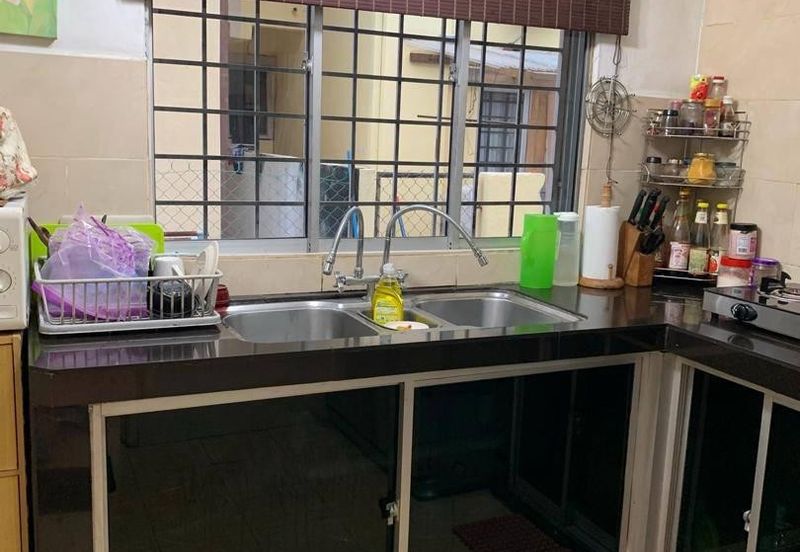 Jalan Serambi Bukit Jelutong Double Storey Terrace House for Sale