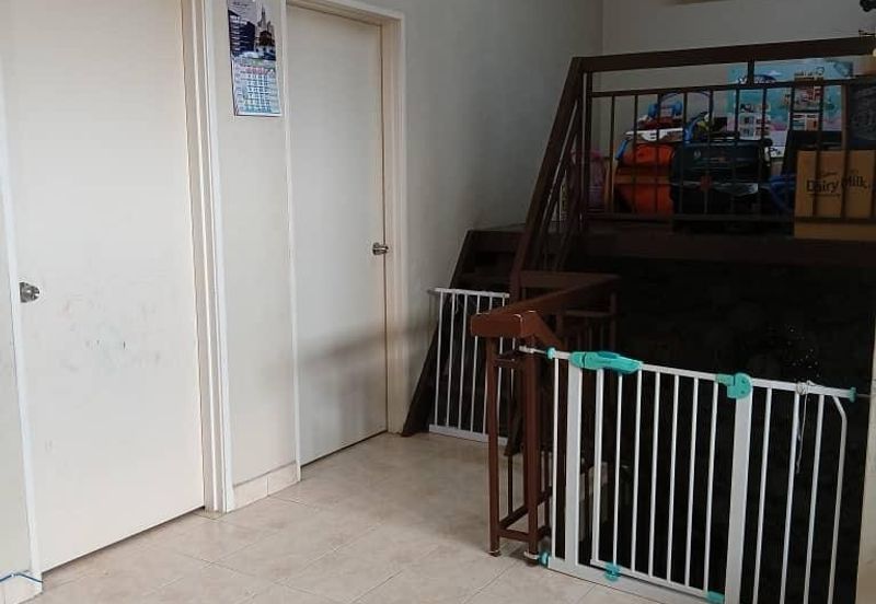 Double Storey Terrace House Bukit Jelutong For Sale