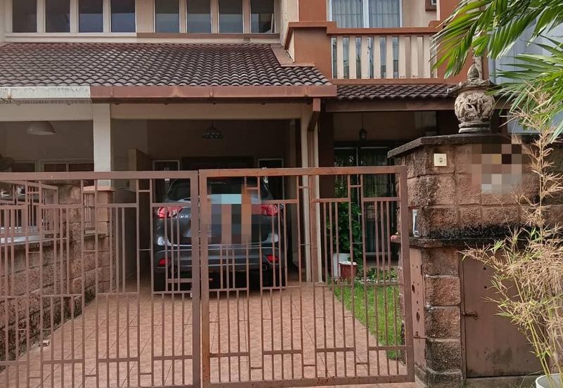 Double Storey Terrace House Bukit Jelutong For Sale