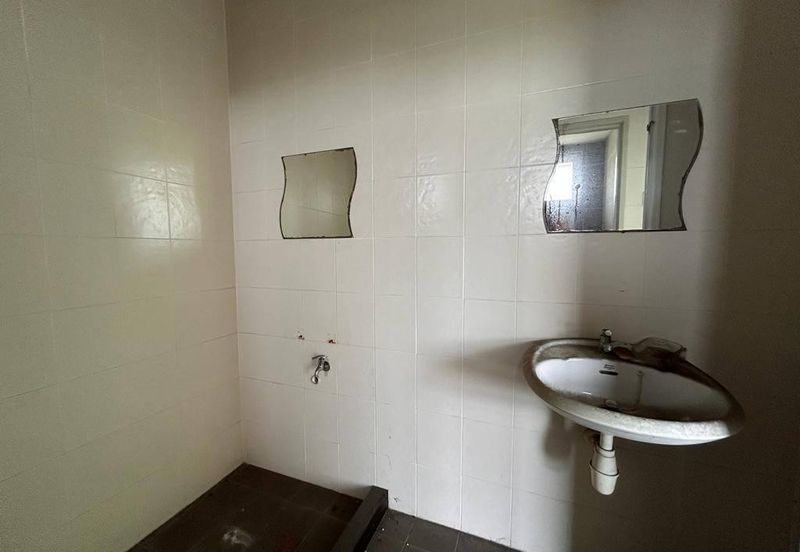 Laman Seri Business Park